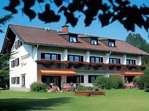 Pension & Fewos Fuchs