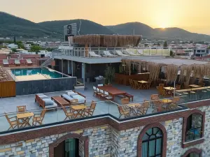 Ma-Si Urla Hotel
