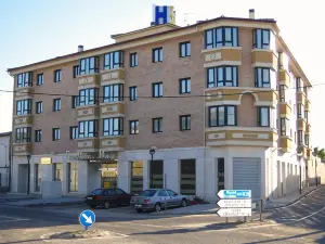 Hotel Puerta de Ocaña