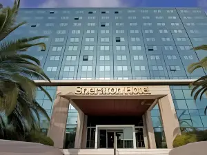 塔熱那亞機場飯店及會議中心