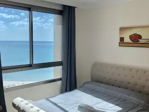 Spacious Sea View Apartment