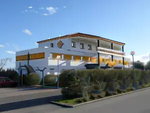 佩皮尼昂機場普瑞米爾經典飯店