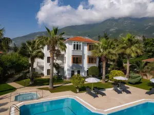 Carrington Suites