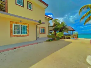 Huahine Beach House