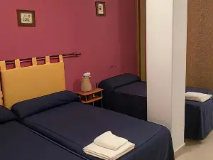 Hostal y Apartamentos la Vereda