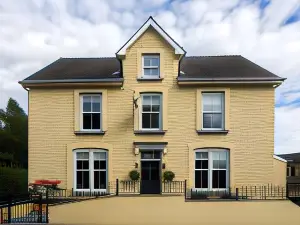 Riverbank Bed and Breakfast