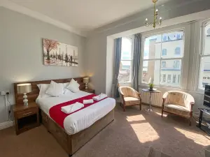 The Broadway Hotel