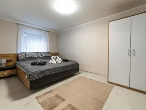 Napsugár & Virág Apartman