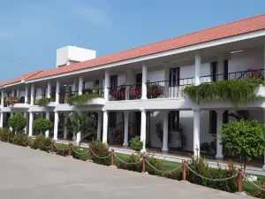 Hotel Sri Akshardham,Vaitheeswaran Koil