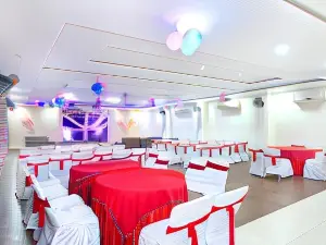 OYO 23276 Hotel Blu Hill
