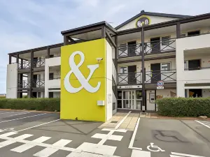 B&B Hotel Caen Sud