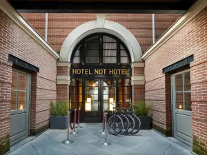 Hotel Not Hotel Rotterdam