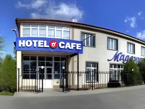 馬達努爾酒店