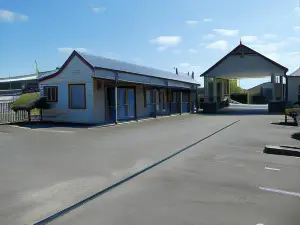 Fergussons Motor Lodge
