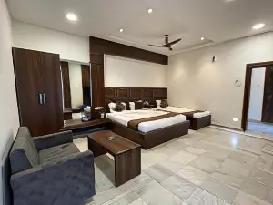 Hotel Royal Embassy