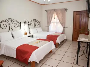 Encanto de la Sierra Hotel