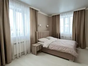 Azimut (ex. the Hotel on Pionerskaya Street)