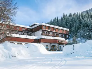 Alpenhotel Weitlanbrunn