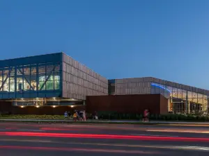 InterContinental Hotels Saint Paul Riverfront