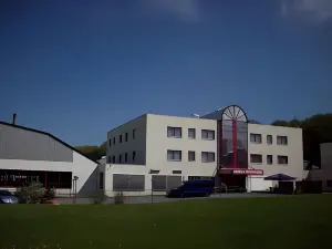 Feel Good Hotel