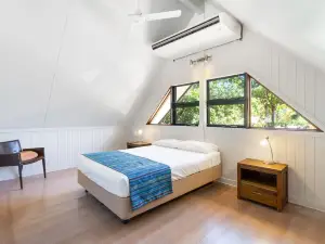 Cardwell Beachcomber Motel & Tourist Park