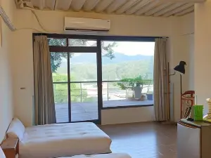 Sanyi Happiness Bed and Breakfasts