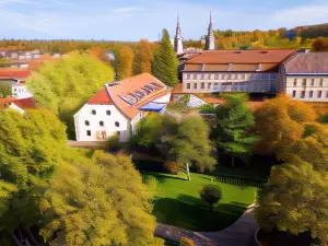 Wohlfühlhotel IM Schlosspark - Self CheckIn