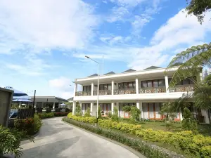 Grand Master Villa Tomohon