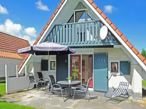 Modern Holiday Home at a Typical Dutch Canal, Close to the Lauwersmeer