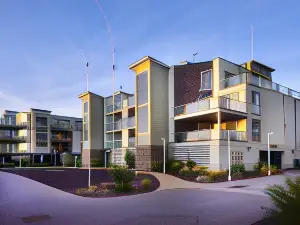 Phillip Island Towers