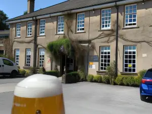 Ty Newydd Country Hotel