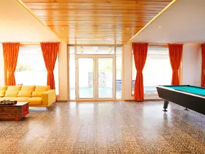 Moroccan Villa Luxurious 6BHK Pool With Jacuzzi