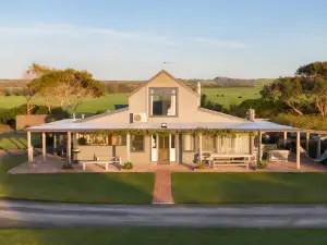 Bear Gully Coastal Cottages