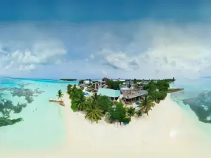 Crown Beach Hotel-Private Bikini Beach