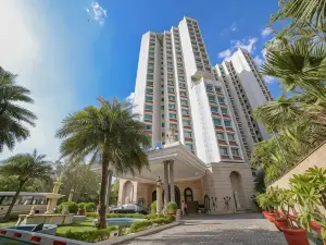 Hotel the Royal Plaza