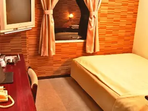 ホテル燕ヒルズ（BBHホテルグループ）