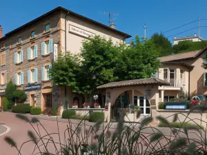 Auberge de Clochemerle, Spa Privatif & Restaurant Gastronomique