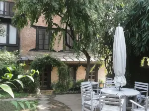 Vajra Hotel
