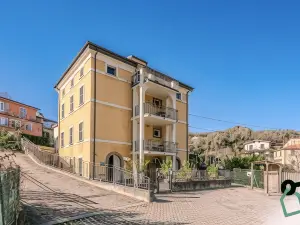 Hotiday Apartment Collection - Lerici Terrediliguria