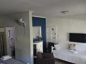 Wayside Lodge