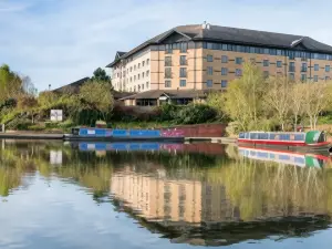 達德利梅里山國敦酒店