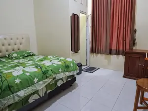 Homestay Naira