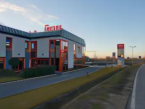 Top Hotel