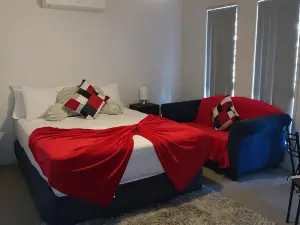 Blk Stays Guest House Deluxe Units Morayfield