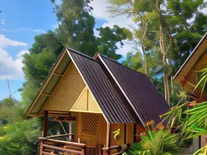 Victordelia Hilltop Hostel