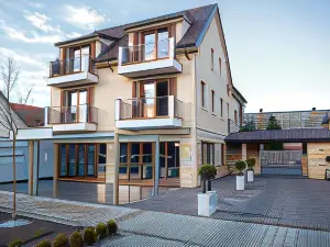 Mirage Hotel Sarvar