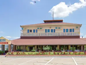 Guesthouse & Restaurant Tekovina