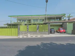 RedDoorz Syariah Near Museum Wisma Karya Subang