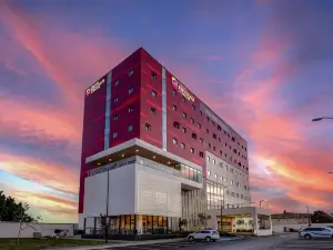 Ramada Encore by Wyndham Guadalajara Aeropuerto