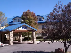 Best Western Plus Eagle Lodge  Suites